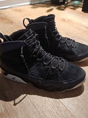 Jordan Men's Black Suede High-Top Basketball Shoes